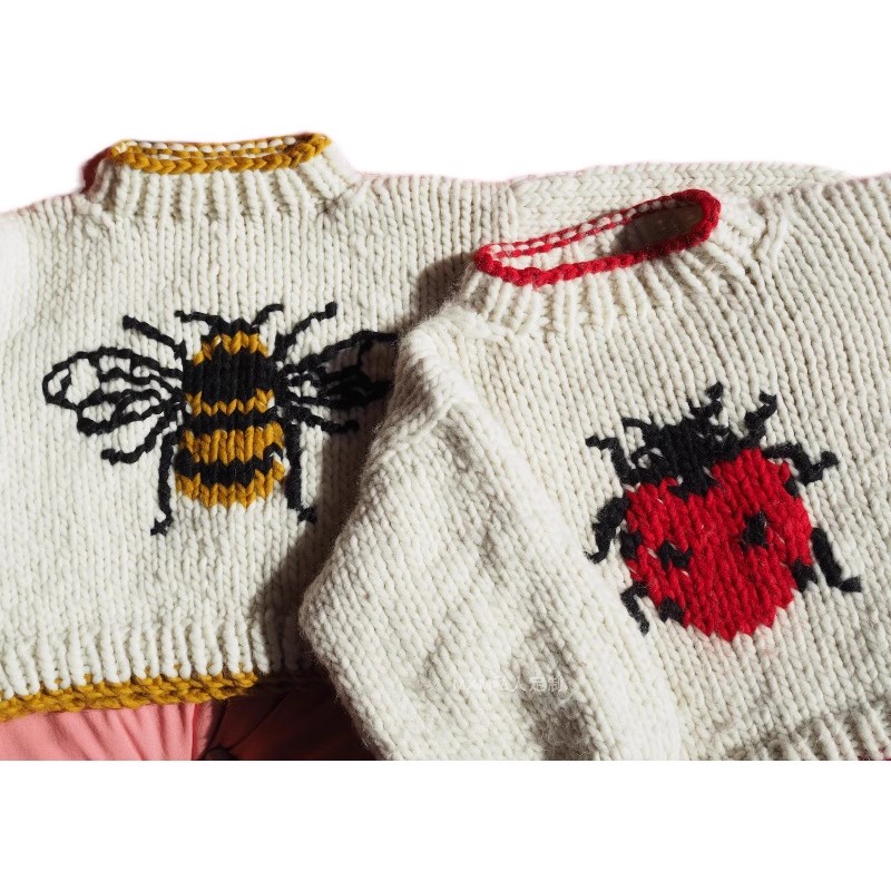Embroidery Lady Bug - Suéter de Lã Pura Tricotado à