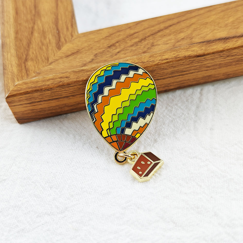 Broche Esmaltado Pendente de B - Embroidery Bali avaliação e preço
