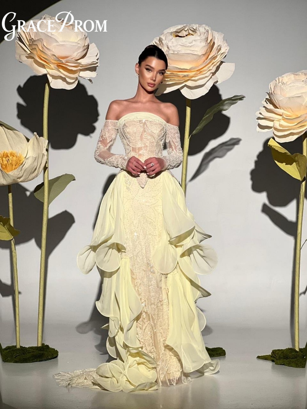 Vestido de Baile Sereia Amarel - Embroidery Yellow Dress avaliação e preço
